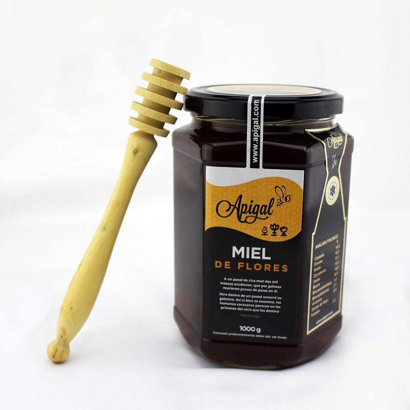 Cuchara de madera grande