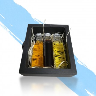 Caja de 3 botellitas de licor: café, hierbas y miel - Imagen 1